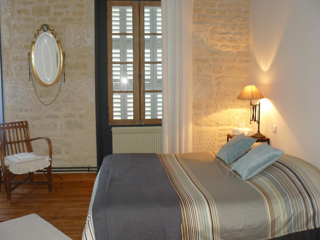 Les 2 Madeleine Bed and Breakfast Saint-Saturnin-du-Bois Rum bild