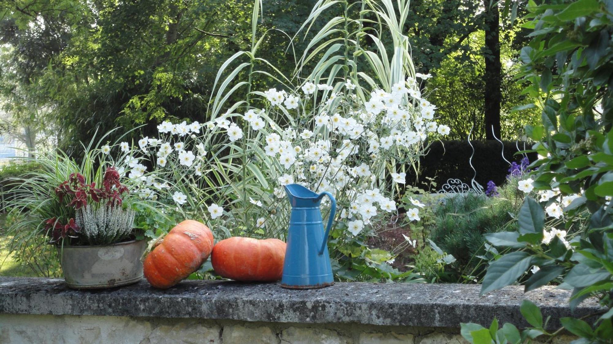 Les 2 Madeleine Bed and Breakfast Saint-Saturnin-du-Bois Exteriör bild